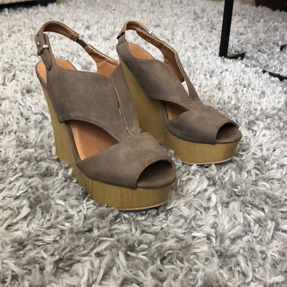 Platform wedges